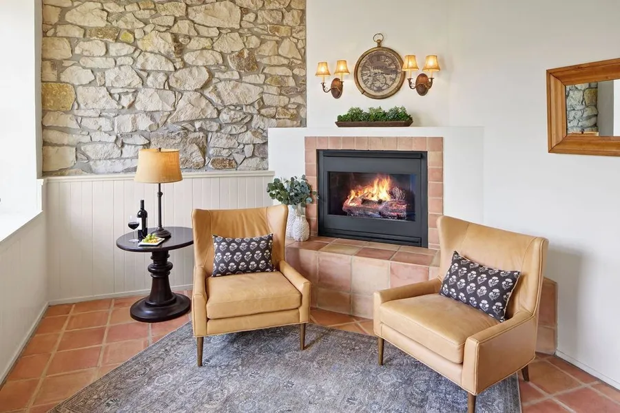 Maison Fleurie, A Four Sisters Inn hotel detail image 2