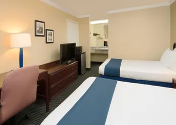 Days Inn by Wyndham Pinole Berkeley hotel thumbnail 3
