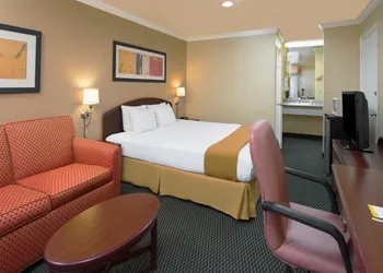 Days Inn by Wyndham Pinole Berkeley hotel thumbnail 5
