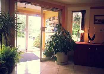 Granite Town Hotel hotel thumbnail 2