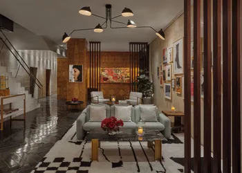 SIXTY Beverly Hills hotel thumbnail 3