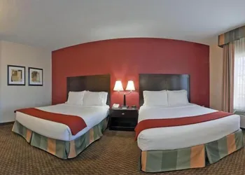 Holiday Inn Express Hotel & Suites Pleasant Prairie-Kenosha by IHG hotel thumbnail 2