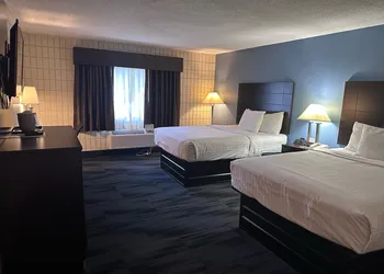 Baymont Inn and Suites by Wyndham Farmington, MO hotel thumbnail 8