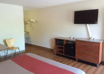 Motel 6 Mount Vernon, IL hotel thumbnail 5
