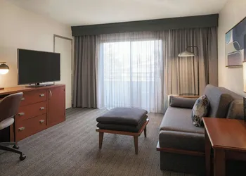 Courtyard by Marriott Louisville East hotel thumbnail 5