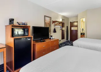 Fairfield by Marriott Inn & Suites Portland Maine Airport hotel thumbnail 6