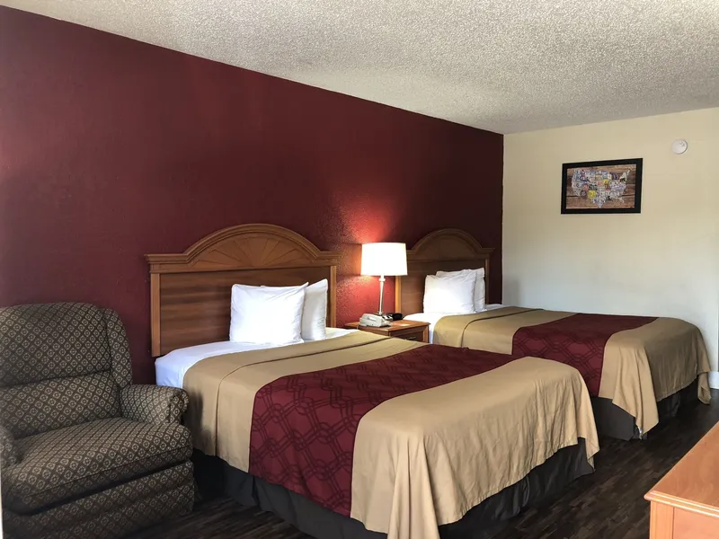 Econo Lodge Pine Bluff hotel detail image 6