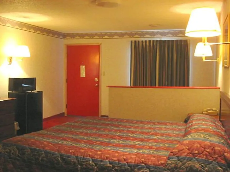 Red Carpet Inn Williamstown hotel detail image 2