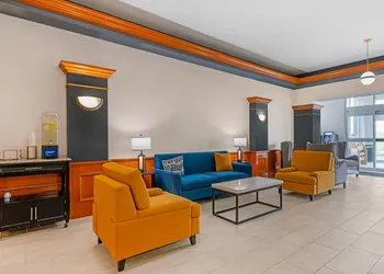 Comfort Inn & Suites Sheboygan I-43 hotel thumbnail 4