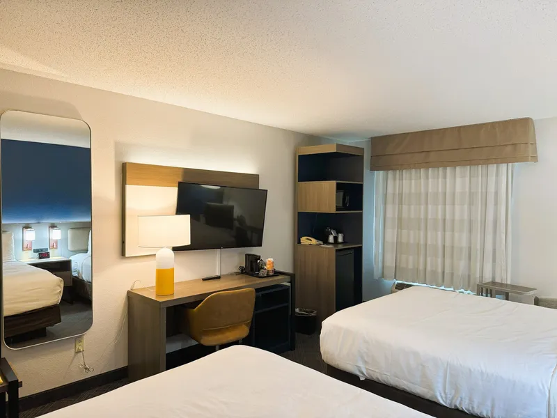 Comfort Inn & Suites Sheboygan I-43 hotel detail image 6