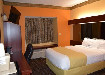 Microtel Inn & Suites by Wyndham Rock Hill/Charlotte Area hotel thumbnail 8