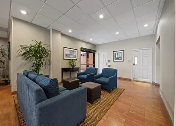 Comfort Inn by the Bay hotel thumbnail 6