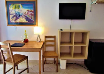 Dolphin Key Resort hotel thumbnail 4