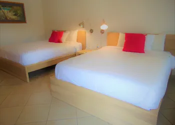 Dolphin Key Resort hotel thumbnail 6