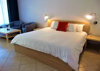 Dolphin Key Resort hotel thumbnail 8