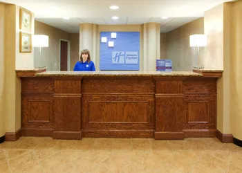 Holiday Inn Express Hanover by IHG hotel thumbnail 2