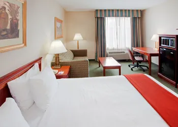 Holiday Inn Express Hanover by IHG hotel thumbnail 8