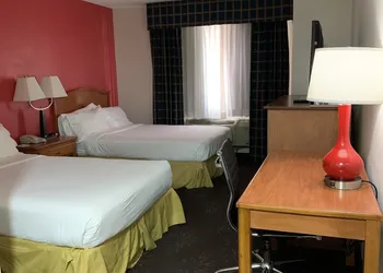 Ramada by Wyndham Santa Fe hotel thumbnail 5