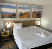 Days Inn & Suites by Wyndham Tuscaloosa - Univ. of Alabama hotel detail image 5