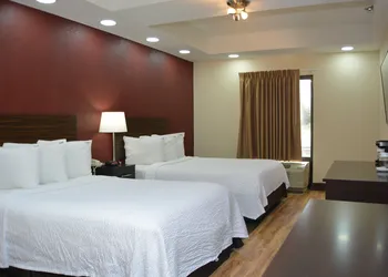 Red Roof Inn PLUS+ & Suites Chattanooga - Downtown hotel thumbnail 5