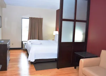 Red Roof Inn PLUS+ & Suites Chattanooga - Downtown hotel thumbnail 6