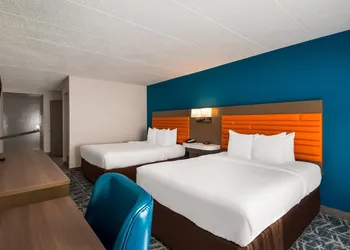 Comfort Inn Falls Church - Tysons Corner hotel thumbnail 5