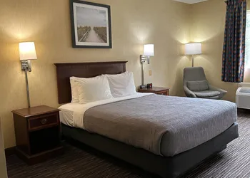 Quality Inn near Toms River Corporate Park hotel thumbnail 6