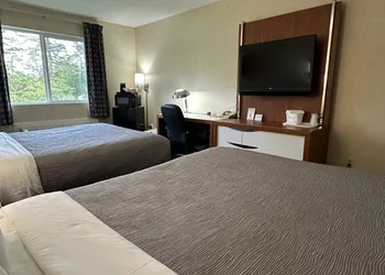 Quality Inn near Toms River Corporate Park hotel thumbnail 7