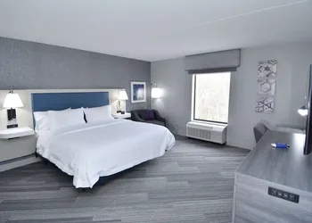 Hampton Inn Auburn hotel thumbnail 7
