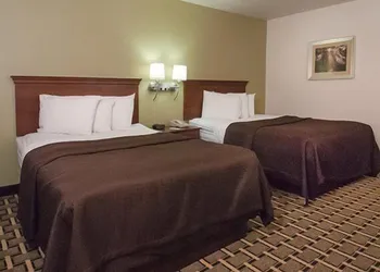 Econo Lodge Cherokee Near Island Park hotel thumbnail 7