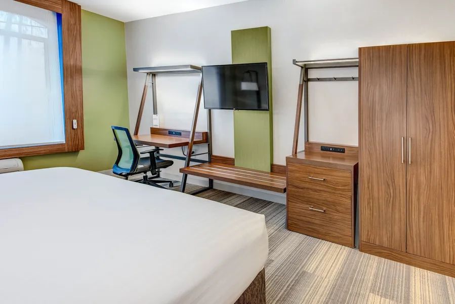 Holiday Inn Express Woodbridge by IHG hotel detail image 2