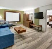 Holiday Inn Express Woodbridge by IHG hotel detail image 4
