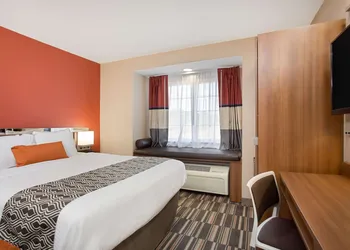 Microtel Inn & Suites by Wyndham Walterboro hotel thumbnail 7