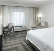 Hampton Inn & Suites by Hilton Atlanta Perimeter Dunwoody hotel detail image 5