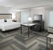 Hampton Inn & Suites by Hilton Atlanta Perimeter Dunwoody hotel detail image 7