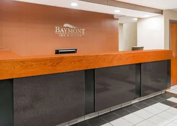 Baymont by Wyndham Clarksville Northeast hotel thumbnail 2