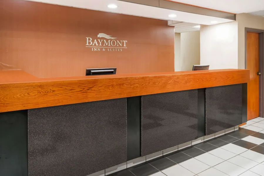 Baymont by Wyndham Clarksville Northeast hotel detail image 2