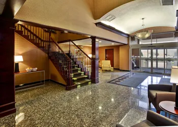 Holiday Inn Express Hotel & Suites Woodhaven by IHG hotel thumbnail 2