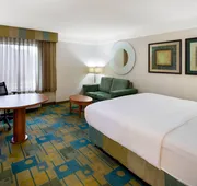 La Quinta by Wyndham Haywood Mall-Near Greenville Downtown hotel detail image 3