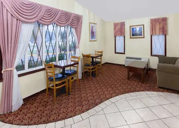 Knights Inn Tucker hotel thumbnail 2