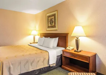 Quality Inn & Suites McDonough South I-75 hotel thumbnail 8