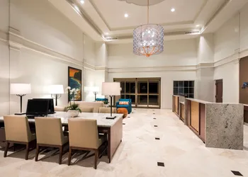 DoubleTree Suites by Hilton Naples hotel thumbnail 2