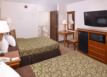 Briarwood Inn Of Geneva hotel thumbnail 3