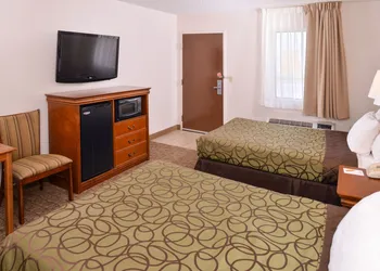 Briarwood Inn Of Geneva hotel thumbnail 4