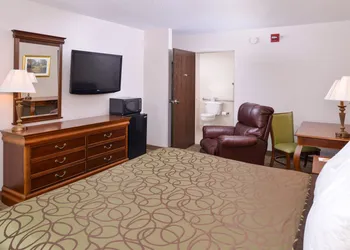 Briarwood Inn Of Geneva hotel thumbnail 7