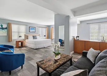 Kasa La Flora Miami Beach hotel thumbnail 3