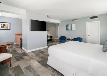 Kasa La Flora Miami Beach hotel thumbnail 4