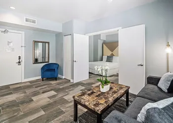 Kasa La Flora Miami Beach hotel thumbnail 7
