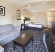 La Quinta Inn & Suites by Wyndham Garland Harbor Point hotel detail image 7