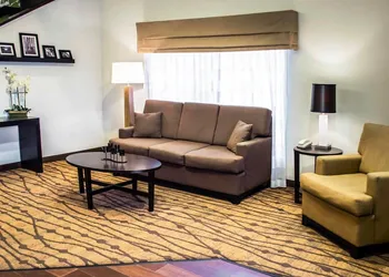 Sleep Inn & Suites Stony Creek - Petersburg South hotel thumbnail 2